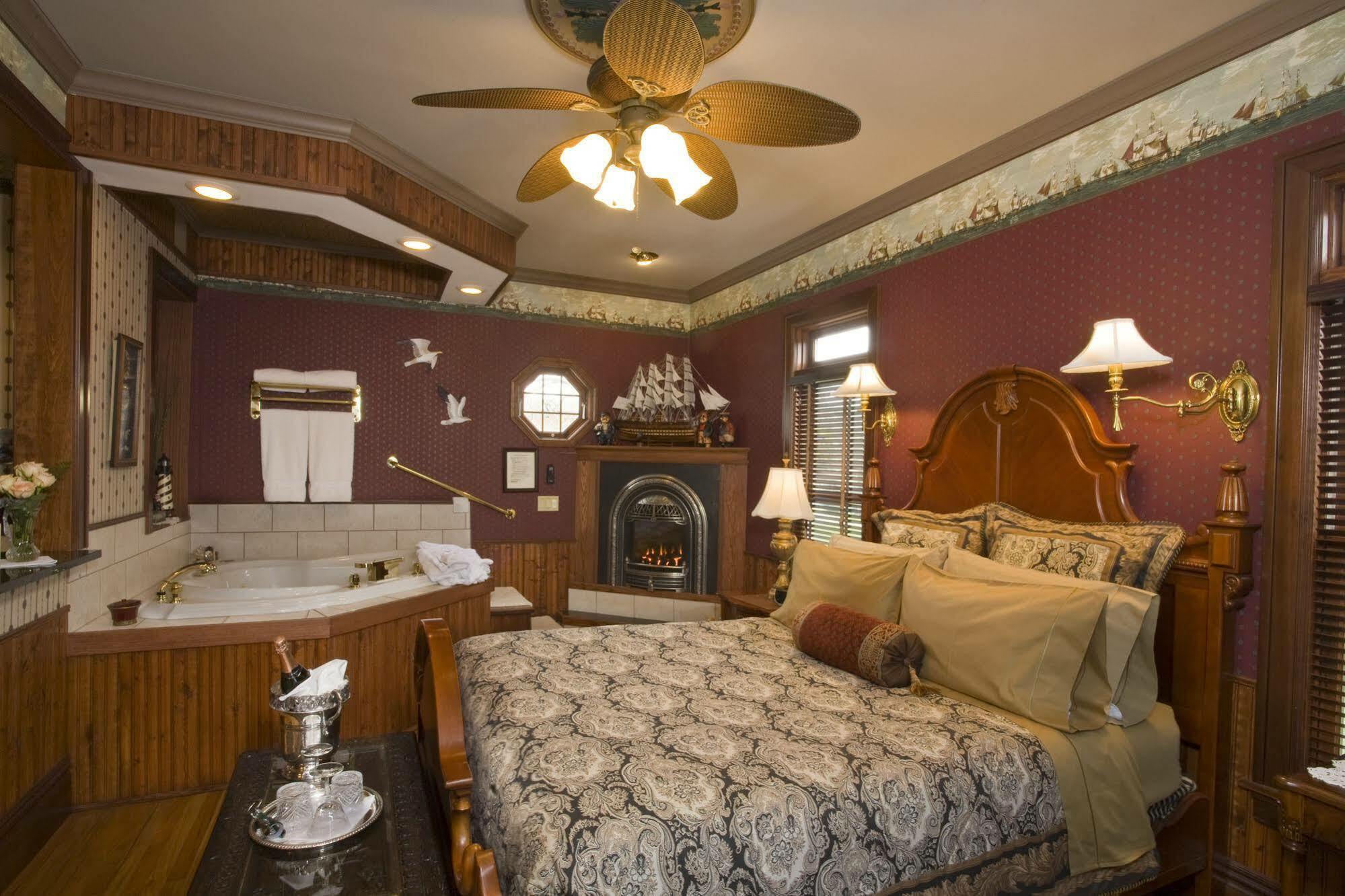 Port City Victorian Inn Muskegon Εξωτερικό φωτογραφία